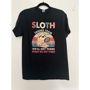 Gildan SLOTH Tennis Funny Gag Graphic Tee Lazy Slow Dad Jokes Cute Medium M Cute